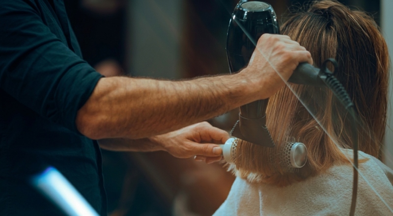 Meio milhão por um cabeleireiro: suspeitas de lavagem de dinheiro