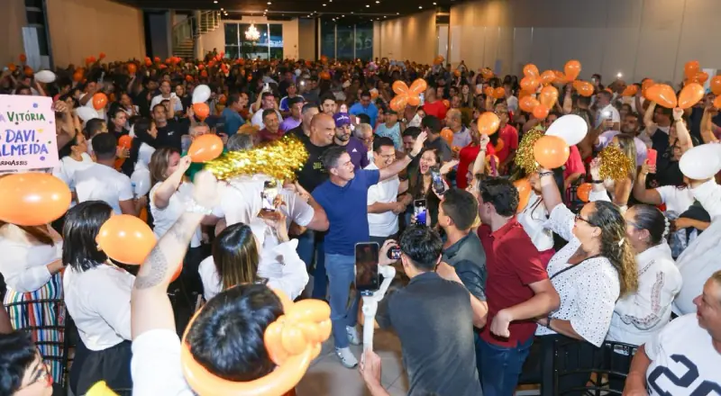 David Almeida reúne mais de 500 lideranças e apresenta avanços