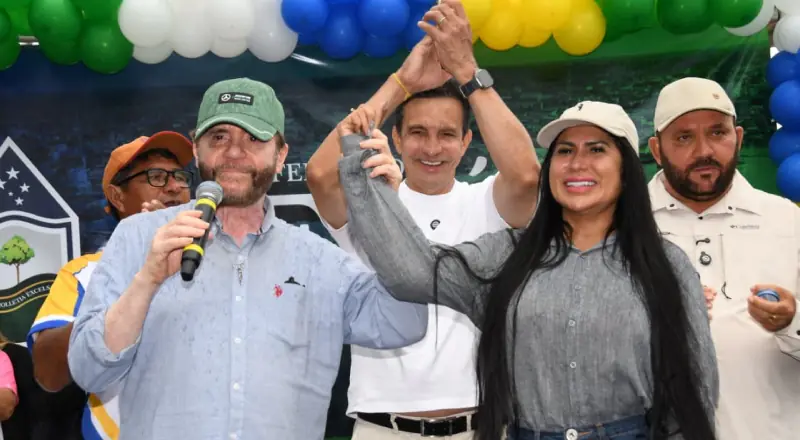 Eleições 2026: Plínio Valério revela Kelly Barbosa como suplente