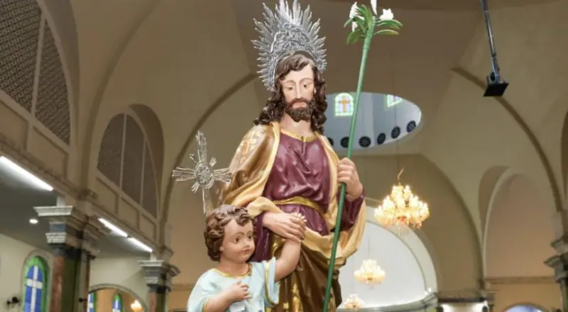 Trânsito na Praça 14 terá esquema especial para evento religioso