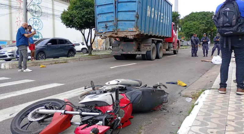 Motoqueiro morre durante grave acidente na zona Sul de Manaus
