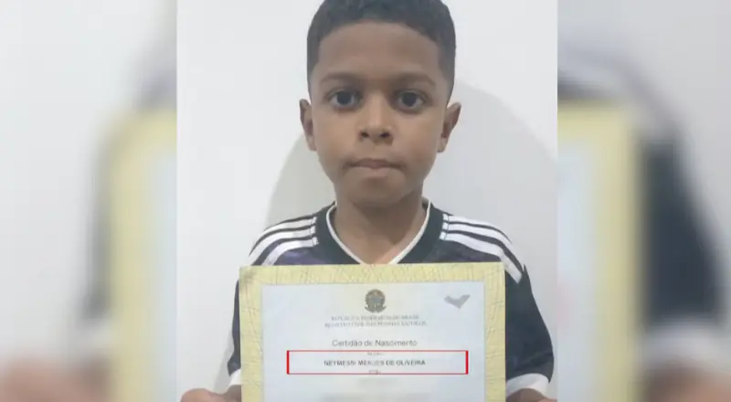 Pai queria Messi, mãe queria Neymar: conheça a história dele