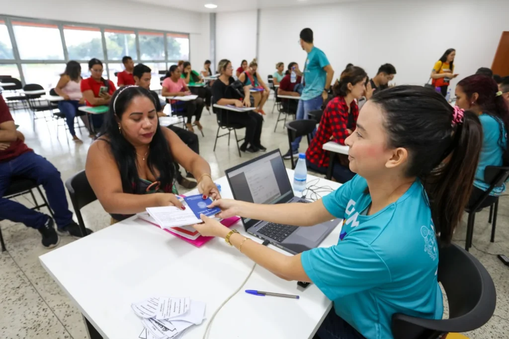 Sine Manaus oferta 648 vagas de emprego nesta quinta-feira útil