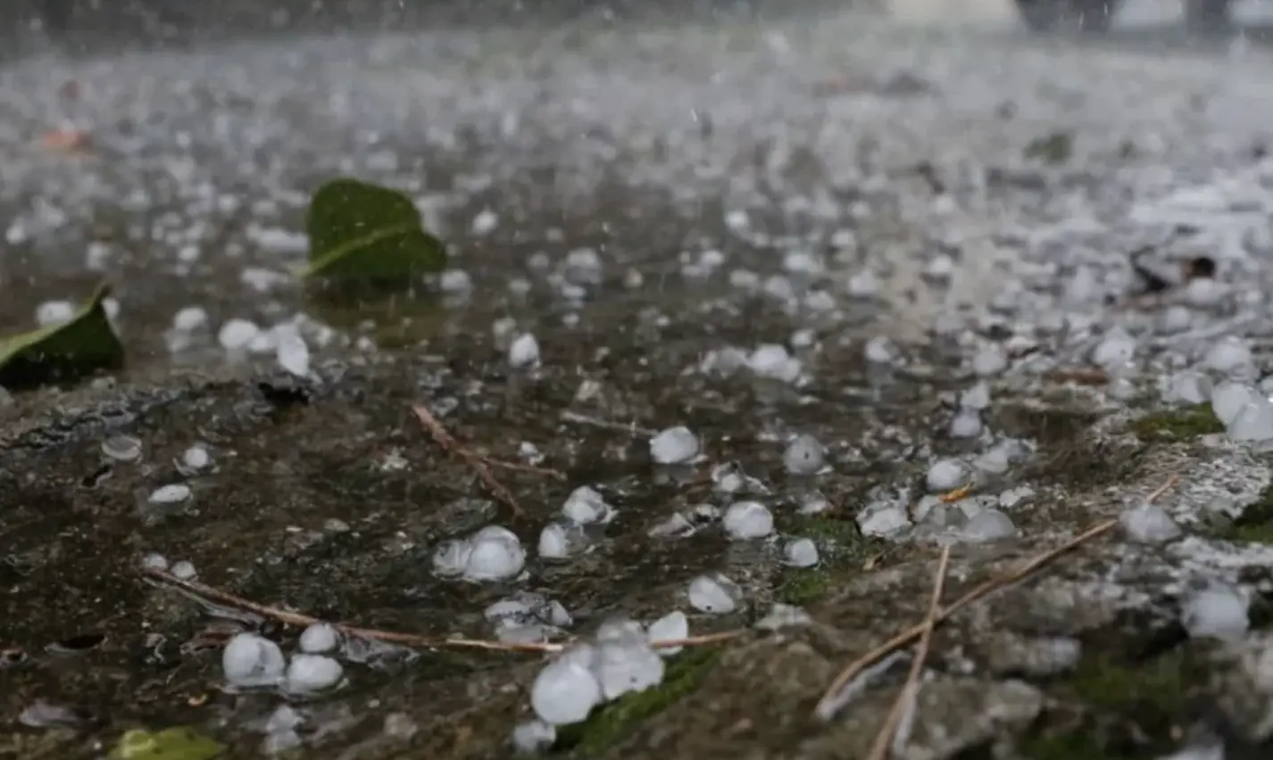 Inmet emite aviso de perigo para tempestades e granizo em áreas atingidas