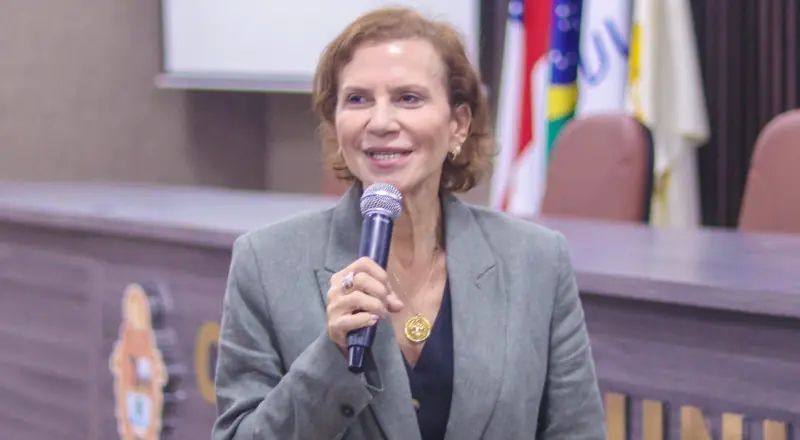 Yomara Lins fortalece atuação no meio cristão e defende famílias.