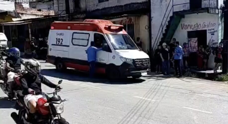 Motociclista morre após ser esmagado por caçamba no Nova Vitória