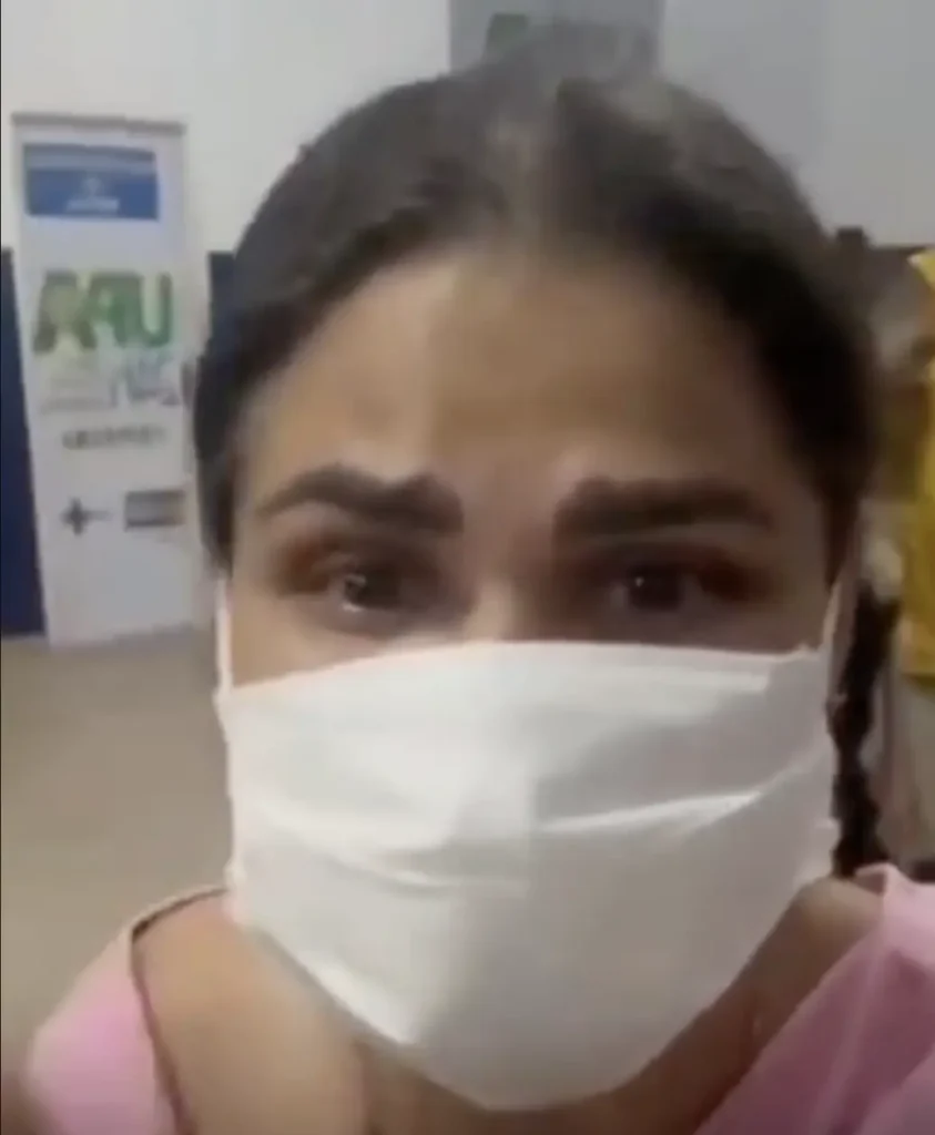 Mulher se desespera ao ver o irmão morrer enquanto aguardava leito