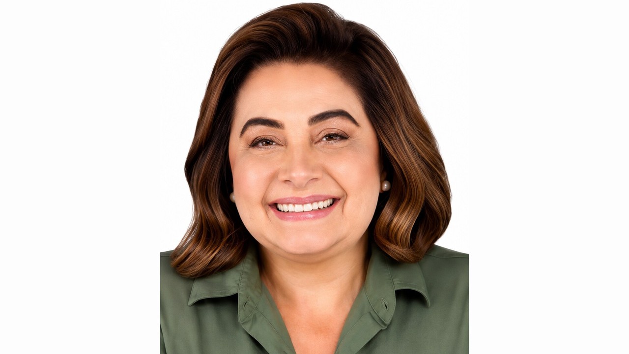 Retrato da professora Maria do Carmo, candidata ao Governo do Amazonas