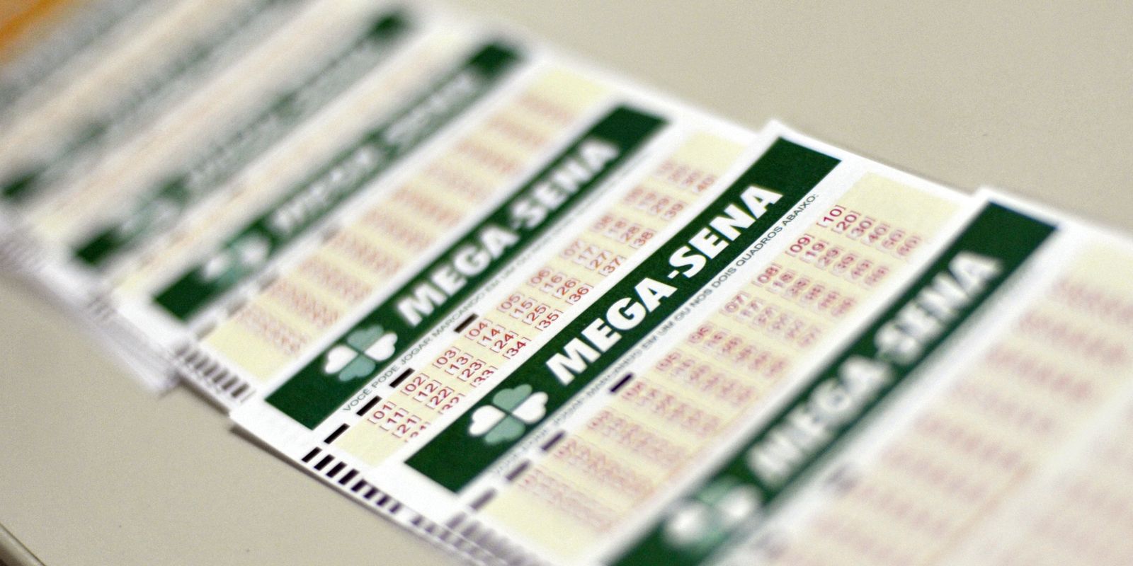 Mega-Sena acumula e pode pagar R$ 42 milhões no próximo sorteio